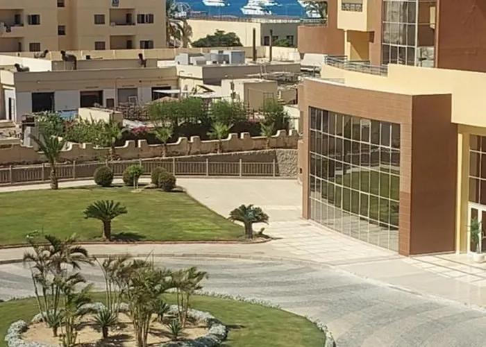 Tiba Golden , Zahabia Down Town 4*
